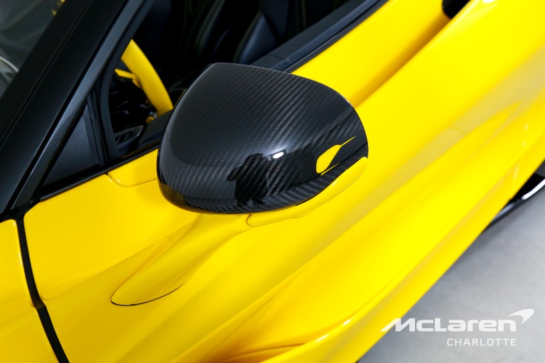 Used-2022-McLaren-765LT-Spider