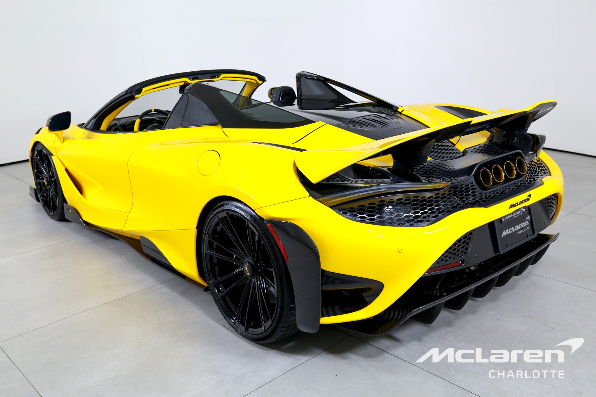 Used 2022 McLaren 765LT Spider  | Charlotte, NC
