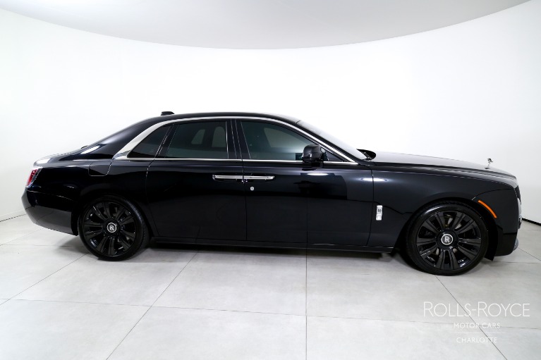 Used-2022-Rolls-Royce-Ghost