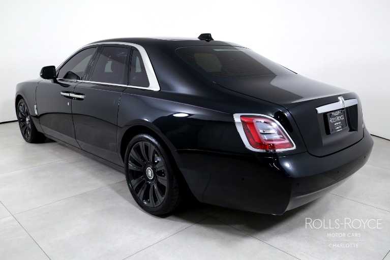 Used-2022-Rolls-Royce-Ghost