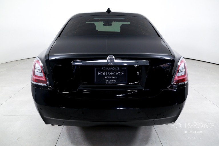 Used-2022-Rolls-Royce-Ghost