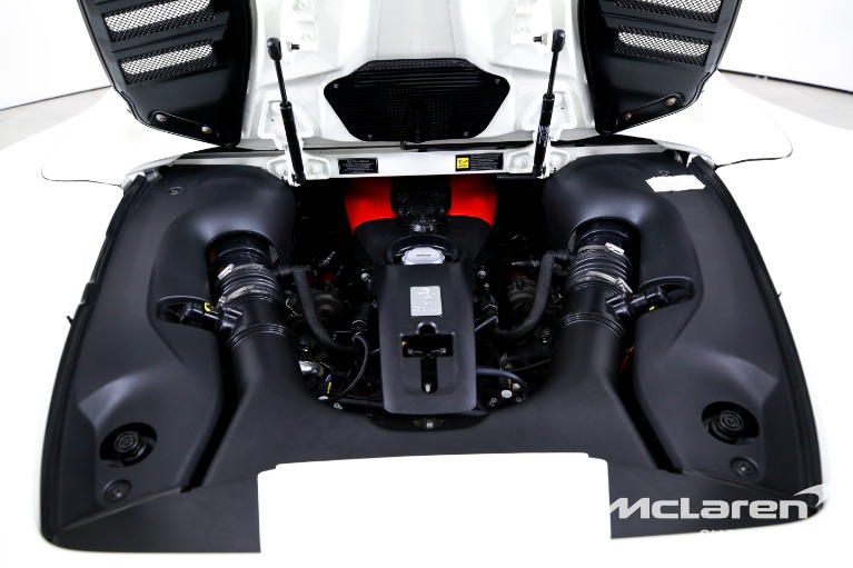 Used-2021-Ferrari-F8-Spider
