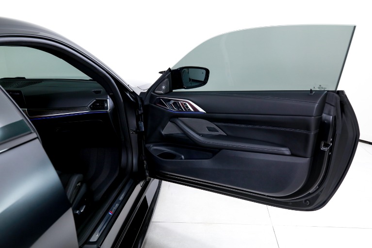 Used-2022-BMW-M4-Competition-xDrive