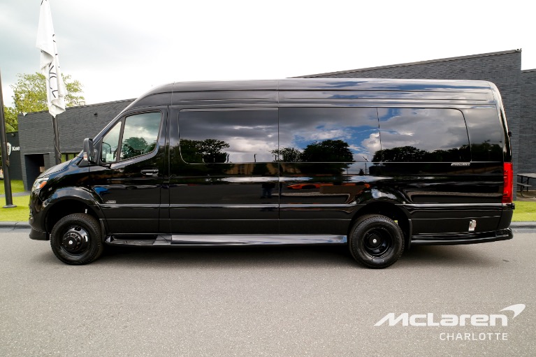 New-2027-Mercedes-Benz-Sprinter-3500XD