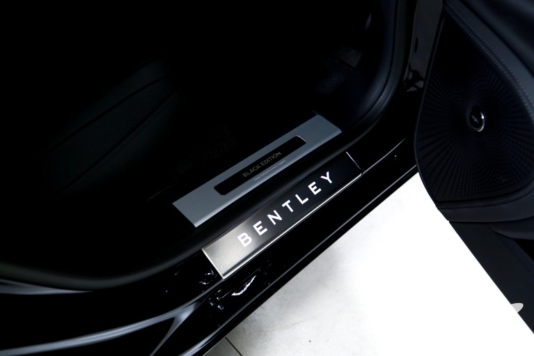 Used-2025-Bentley-Flying-Spur-Black-Edition