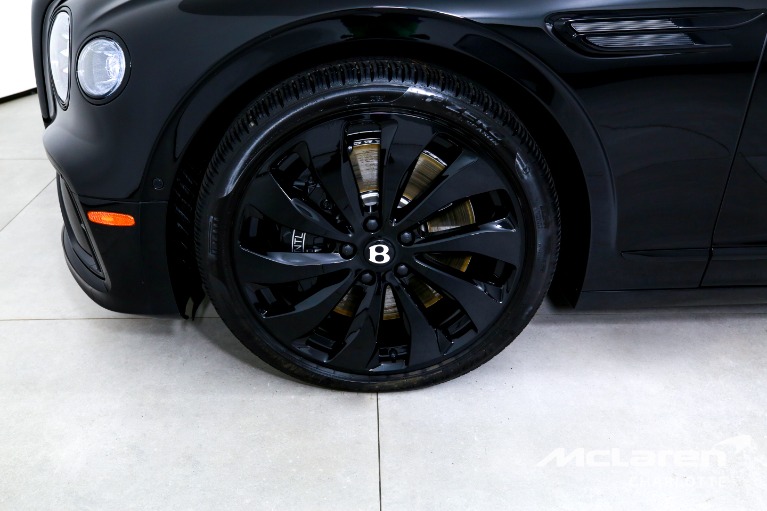 Used-2025-Bentley-Flying-Spur-Black-Edition