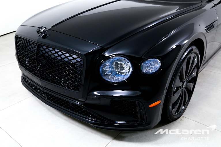 Used-2025-Bentley-Flying-Spur-Black-Edition