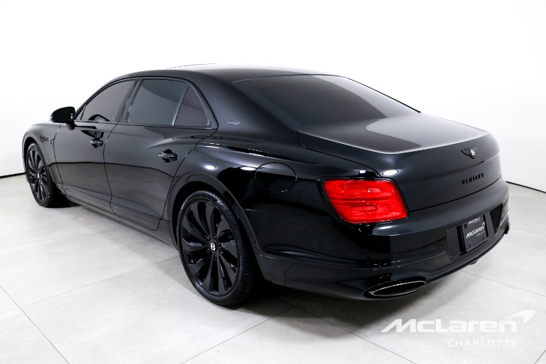 Used-2025-Bentley-Flying-Spur-Black-Edition