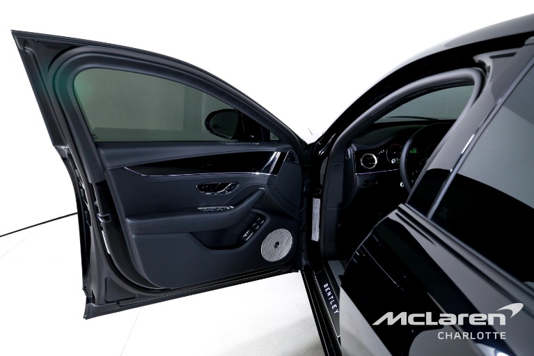 Used-2025-Bentley-Flying-Spur-Black-Edition