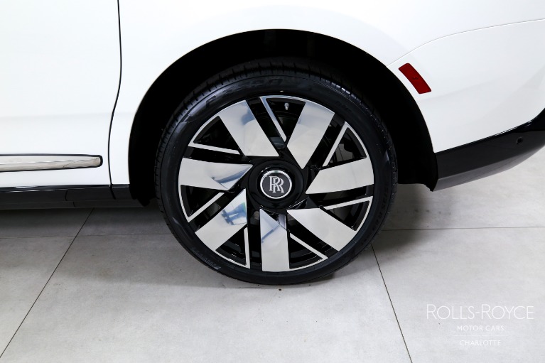 New-2027-Rolls-Royce-Cullinan