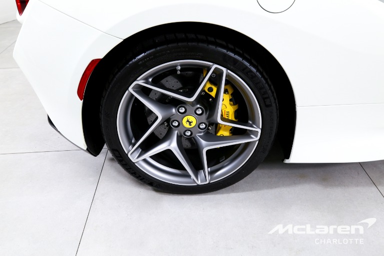 Used-2022-Ferrari-F8-Spider