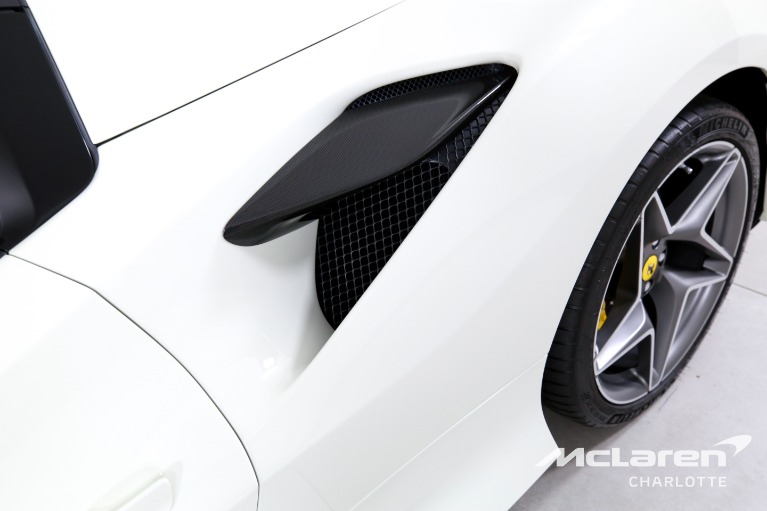 Used-2022-Ferrari-F8-Spider