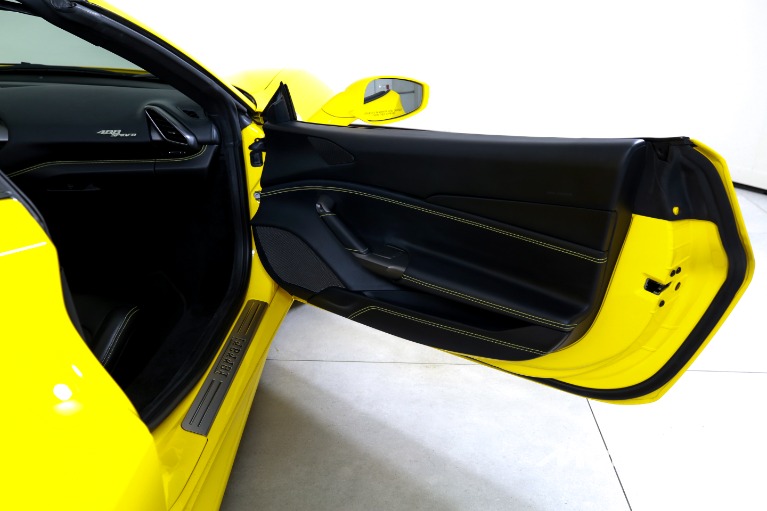 Used-2017-Ferrari-488-Spider