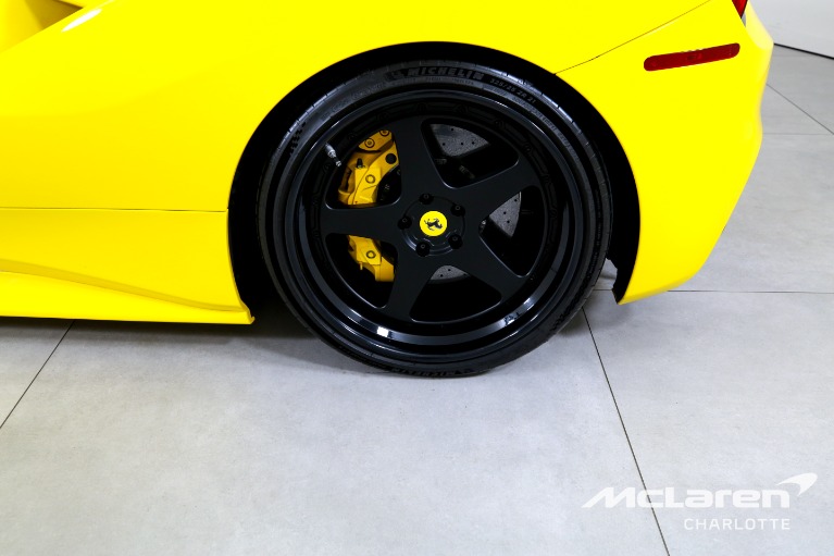 Used-2017-Ferrari-488-Spider