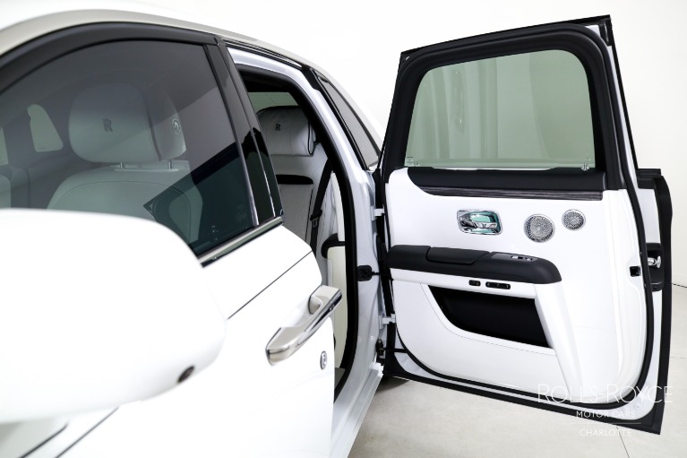 Used-2021-Rolls-Royce-Ghost