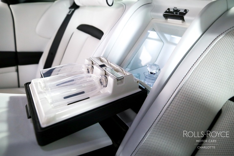 Used-2021-Rolls-Royce-Ghost