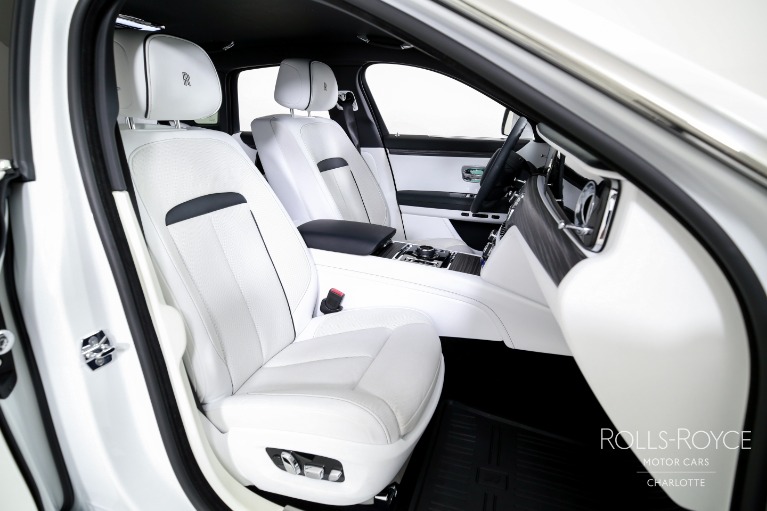 Used-2021-Rolls-Royce-Ghost