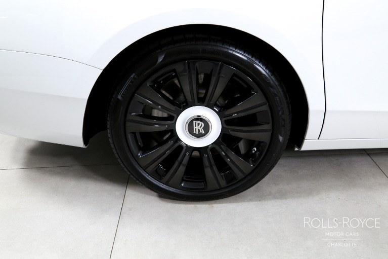 Used-2021-Rolls-Royce-Ghost