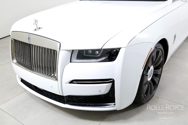 Used-2021-Rolls-Royce-Ghost