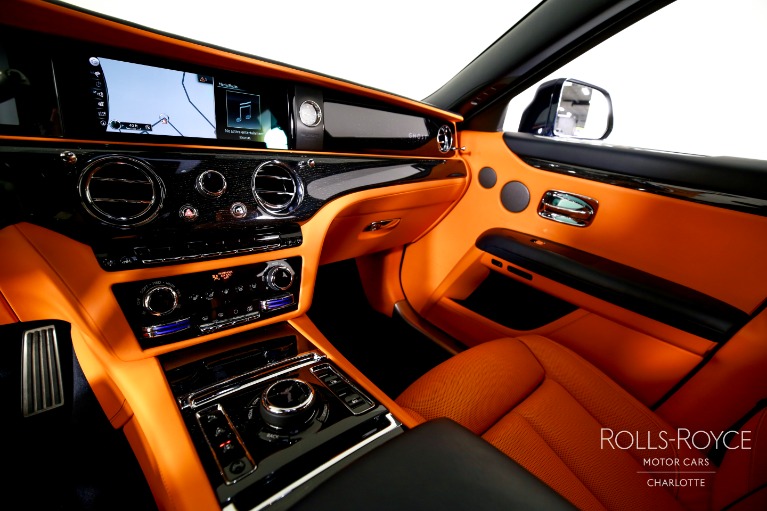 Used-2021-Rolls-Royce-Ghost