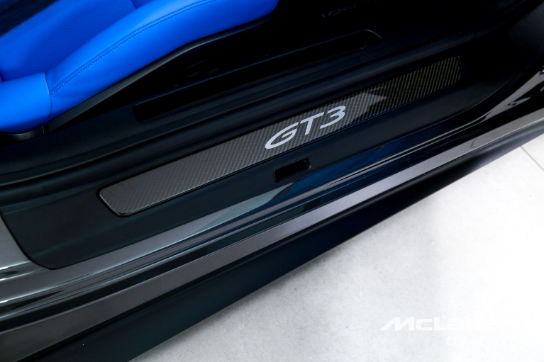 Used-2022-Porsche-911-GT3-Touring