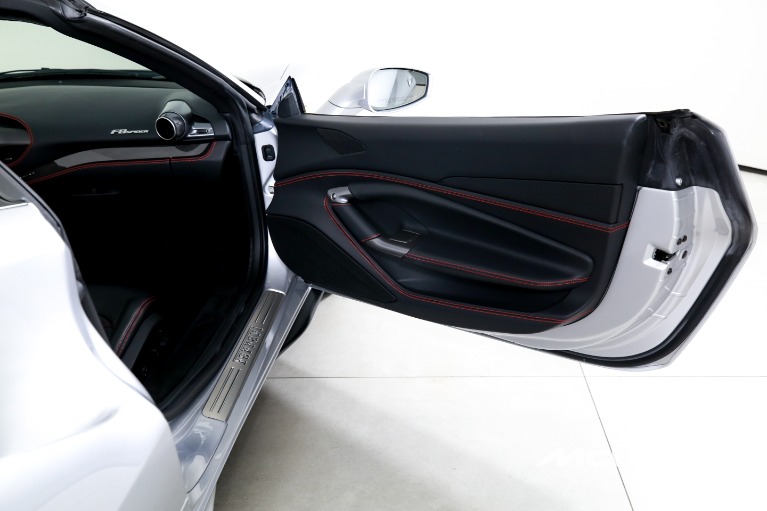 Used-2022-Ferrari-F8-Spider