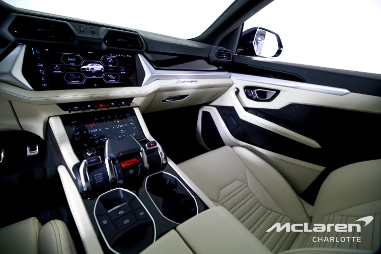 Used-2026-Lamborghini-Urus-SE