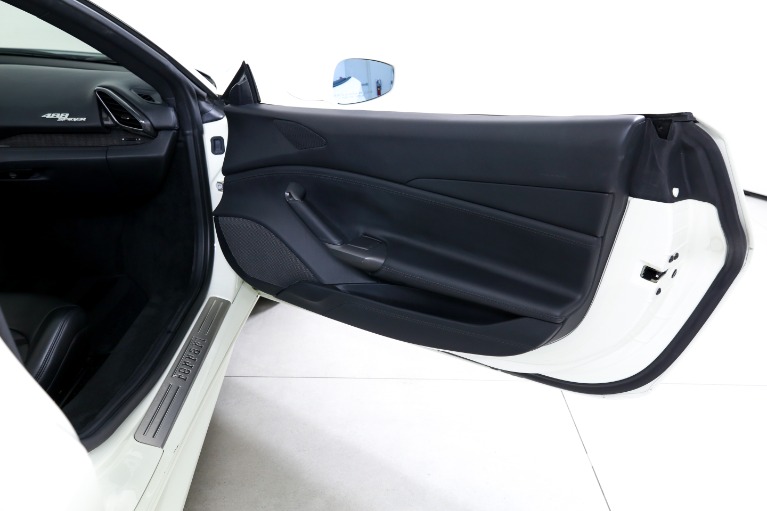 Used-2019-Ferrari-488-Spider
