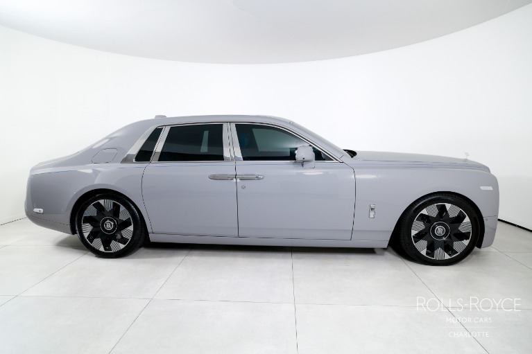 Used-2024-Rolls-Royce-Phantom
