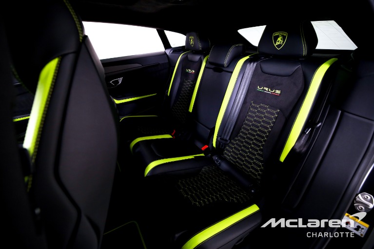 Used-2022-Lamborghini-Urus