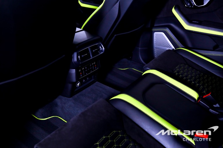 Used-2022-Lamborghini-Urus