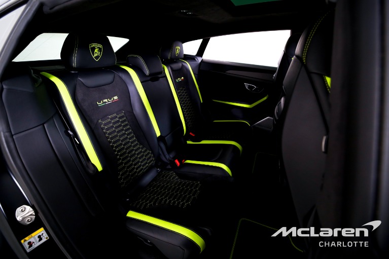 Used-2022-Lamborghini-Urus