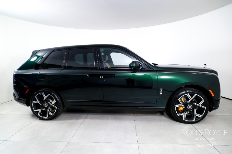 New-2027-Rolls-Royce-Black-Badge-Cullinan