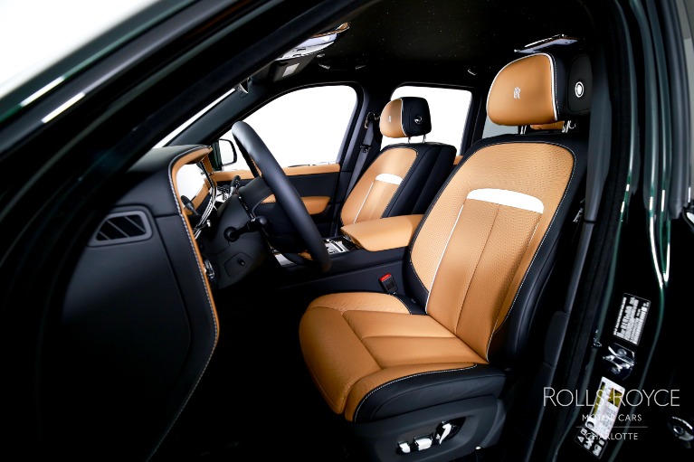 New-2027-Rolls-Royce-Black-Badge-Cullinan