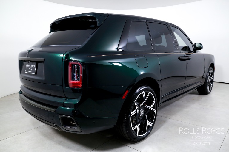 New-2027-Rolls-Royce-Black-Badge-Cullinan