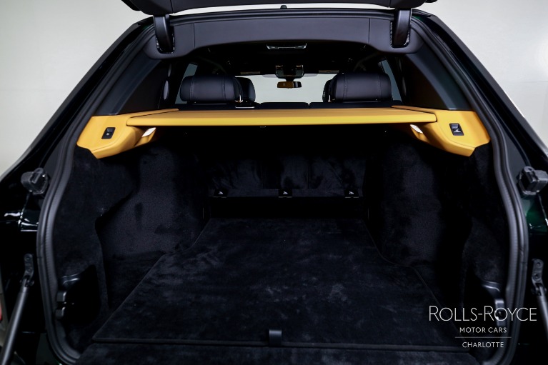 New-2027-Rolls-Royce-Black-Badge-Cullinan
