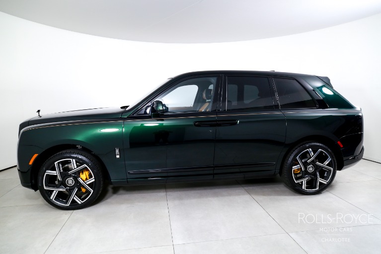 New-2027-Rolls-Royce-Black-Badge-Cullinan