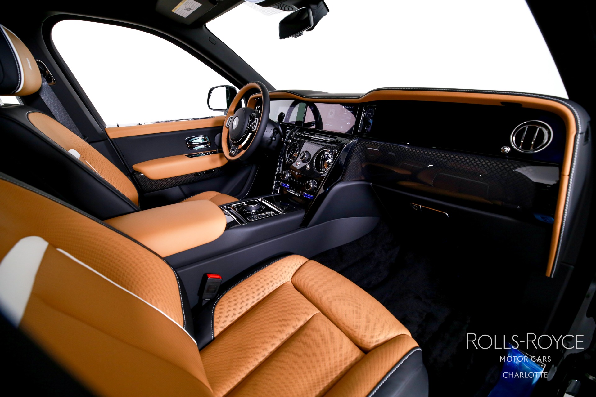 New 2027 Rolls-Royce Black Badge Cullinan  | Charlotte, NC