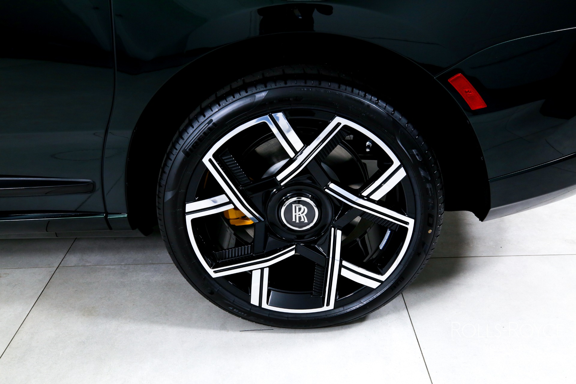 New 2027 Rolls-Royce Black Badge Cullinan  | Charlotte, NC