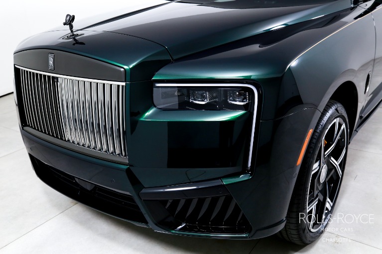 New-2027-Rolls-Royce-Black-Badge-Cullinan