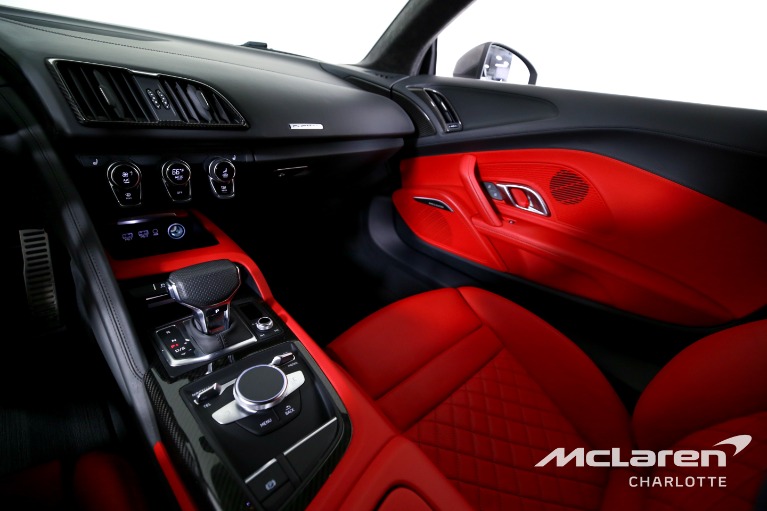 Used-2021-Audi-R8-52-quattro-V10-performance