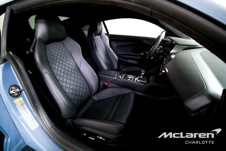 Used-2023-Audi-R8-52-quattro-V10-performance