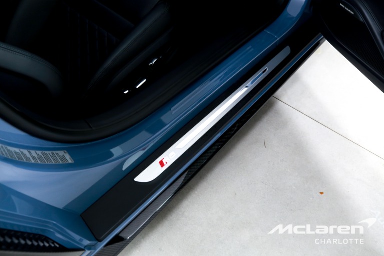Used-2023-Audi-R8-52-quattro-V10-performance