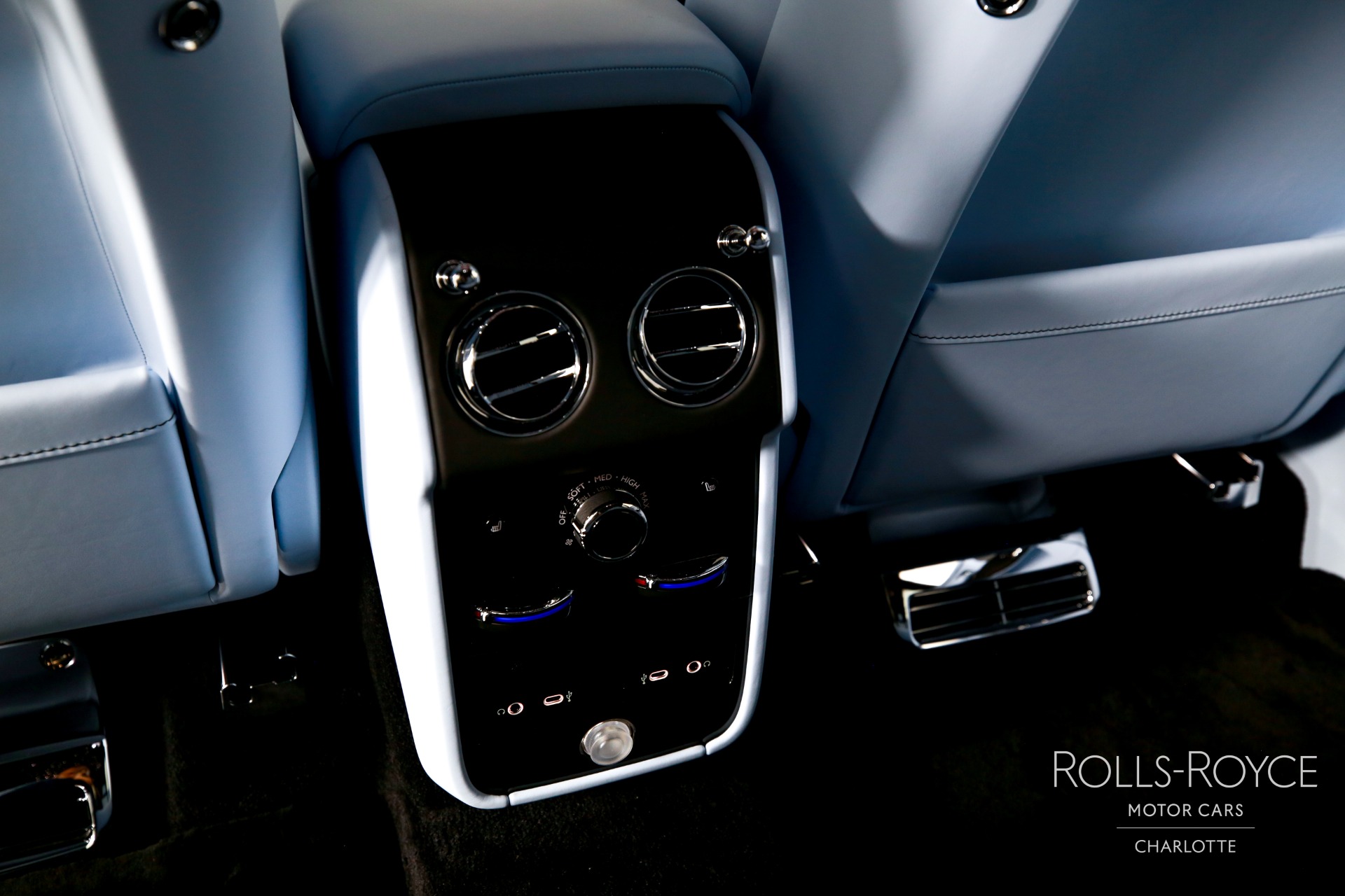 New 2027 Rolls-Royce Black Badge Cullinan  | Charlotte, NC