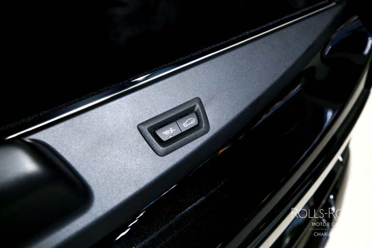 New-2027-Rolls-Royce-Black-Badge-Cullinan