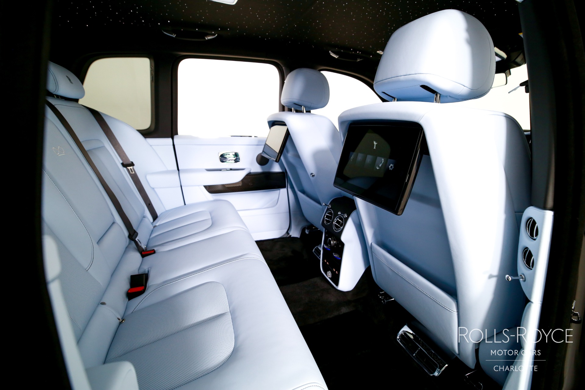 New 2027 Rolls-Royce Black Badge Cullinan  | Charlotte, NC