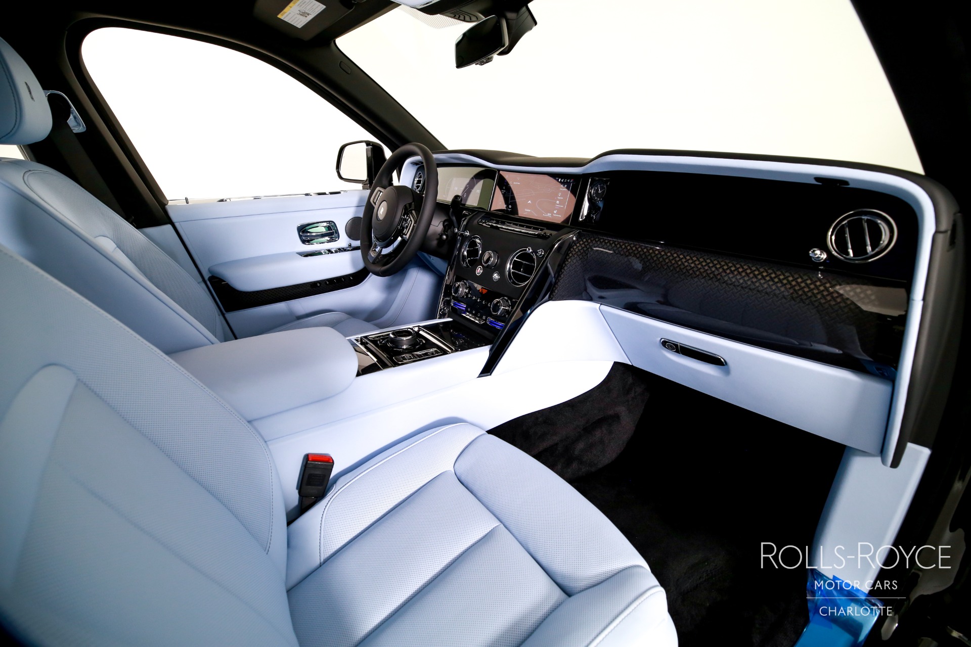 New 2027 Rolls-Royce Black Badge Cullinan  | Charlotte, NC