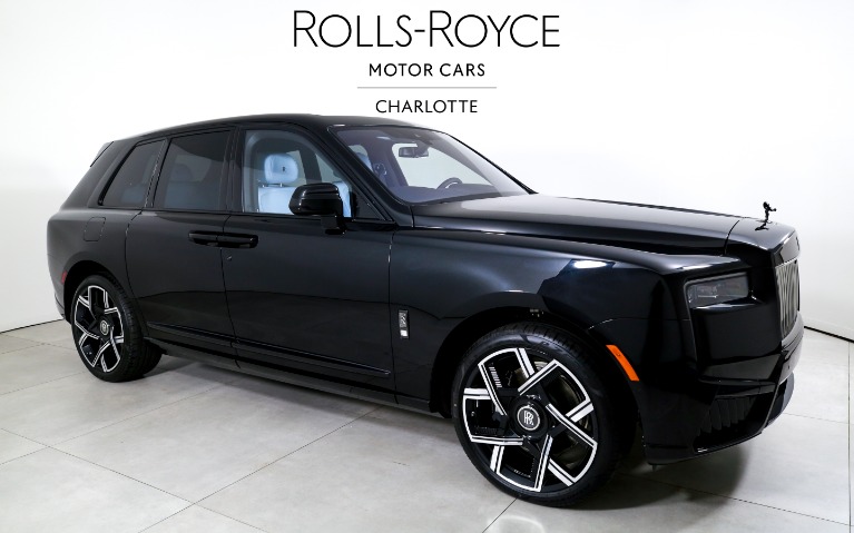 New-2027-Rolls-Royce-Black-Badge-Cullinan