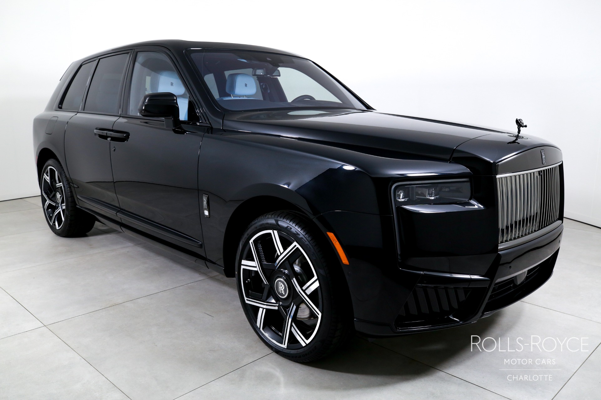 New 2027 Rolls-Royce Black Badge Cullinan  | Charlotte, NC