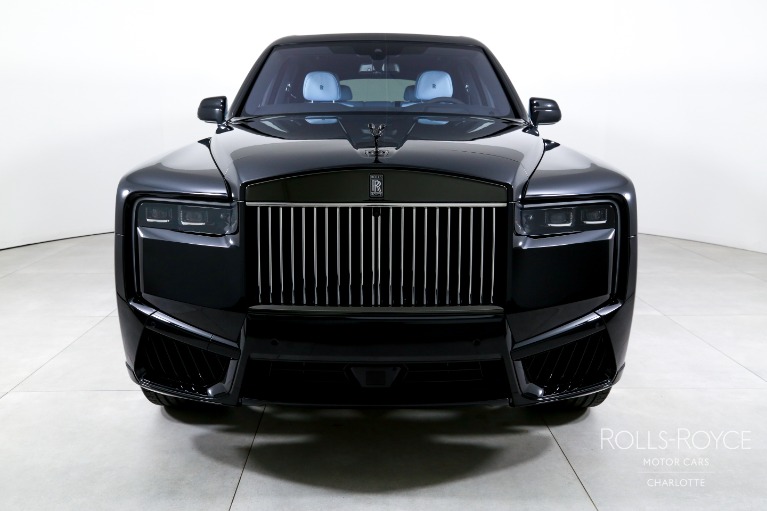 New-2027-Rolls-Royce-Black-Badge-Cullinan